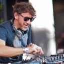 Chris Brown - Don't Wake Me Up