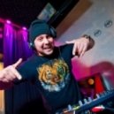 Michael Calfan Vs Akula - Resurrection of Akula (Acid DJ) (Sergio Bertolucci Mash Up)