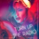 Madonna feat. Far East Movement - Turn Up The Radio