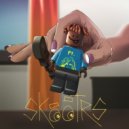 skooters & Kellin Quinn - legos ()